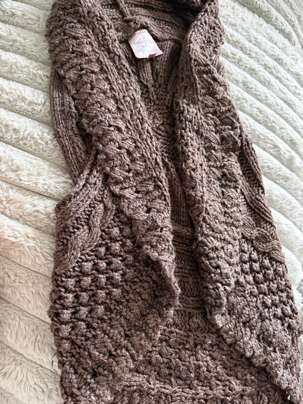 Romeo & Juliette Chunky Cable Knit Open-Front sleeveless Cardigan - Brown
